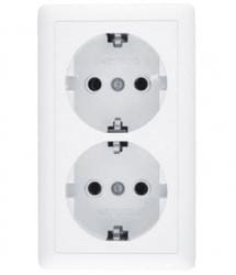 Розетка 3м с\з Каучук IP44 компакт UNIVersal, артикул 1323