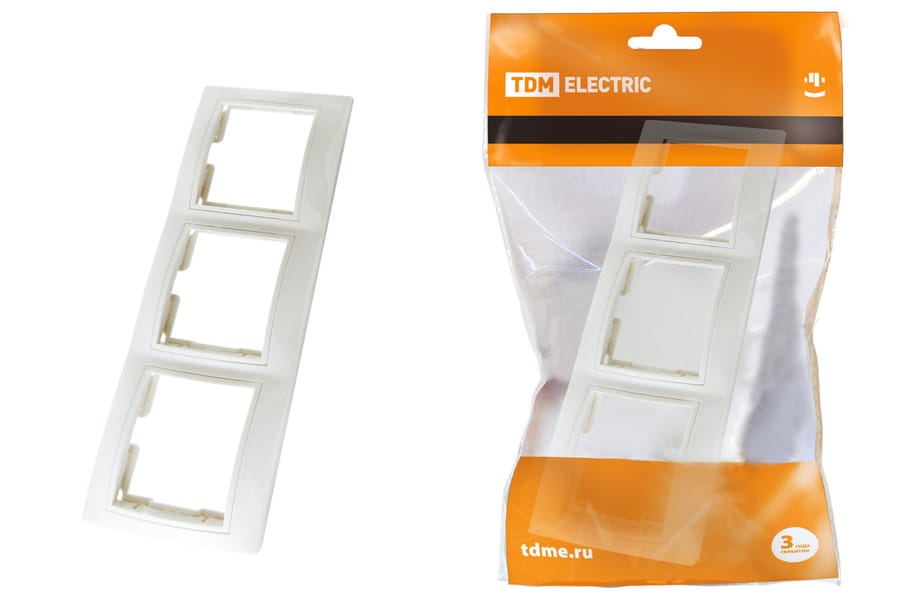 Рамка "Таймыр" белая 3-х постовая горизонтальная TDM, артикул SQ1814-0028