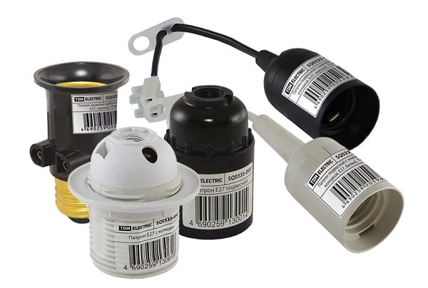 Патрон Е27 с кольцом, термостойкий пластик, белый, артикул 334858