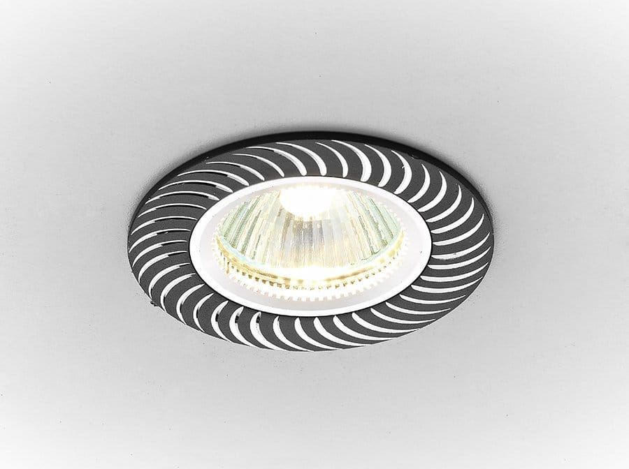 Светильник точечный Ambrella A720 BK/AL сатин/черный, артикул 16579